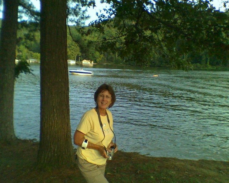 015c-Drive along the lake.jpg